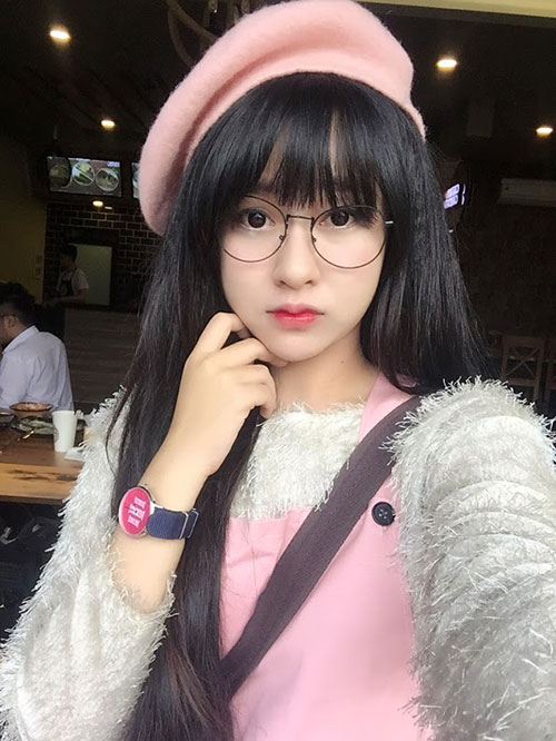 Thiếu nữ Sài thành có đôi mắt buồn thay đổi chóng mặt - 8