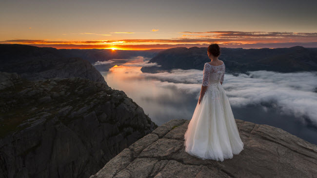 Cặp đôi đã tới nhiều địa danh nổi tiếng như vách núi Preikestolen, Trolltunga, Nærøyfjord, bán đảo Lofoten ở Na Uy hay Rapadalen ở Thụy Điển.