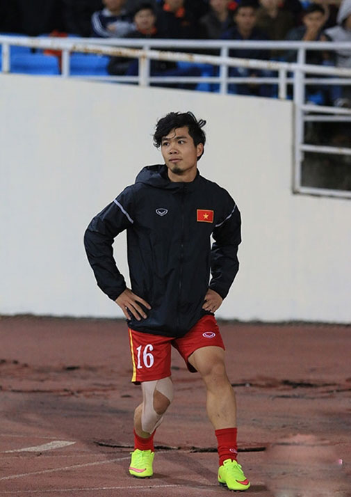 Diện mạo đối lập của Công Phượng và Hòa Minzy hậu chia tay - 10