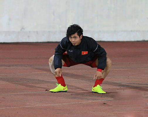 Diện mạo đối lập của Công Phượng và Hòa Minzy hậu chia tay - 11