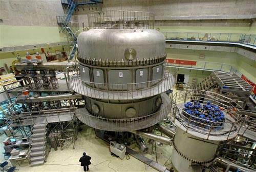 TQ đột phá với "mặt trời nhân tạo" nóng gấp 3 Mặt trời - 1