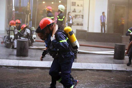 Kịch bản cháy nổ kịch tính ở toà nhà cao nhất Sài Gòn - 13
