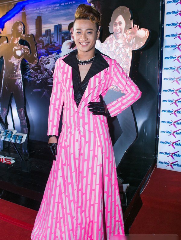 Sao Việt và phục trang "không giống ai" trên sân khấu - 5