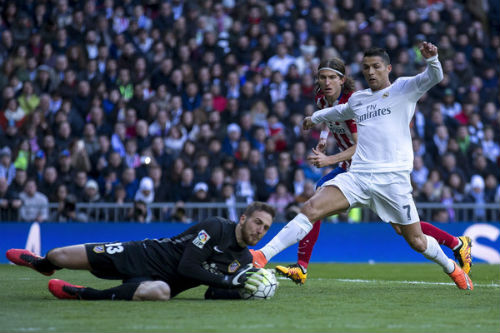 Real Madrid đấu Atletico: Ronaldo tái ngộ “khắc tinh” - 1