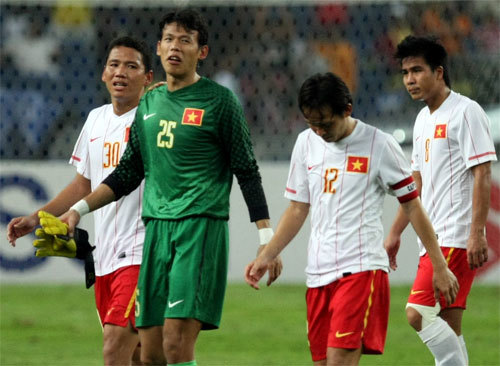 AFF Cup 2016: Nhìn lại những scandal đáng xấu hổ - 2