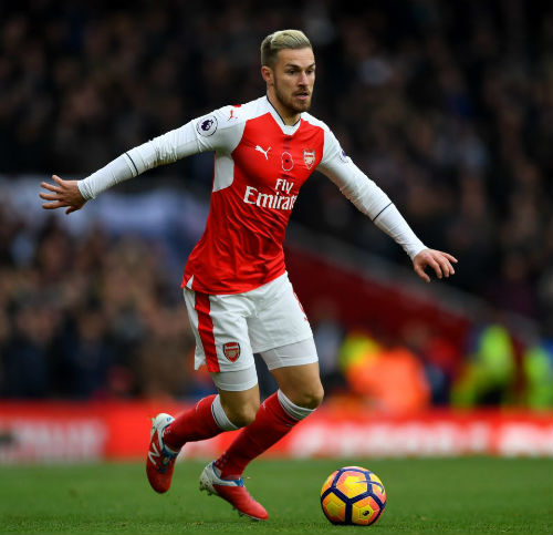 Tin HOT bóng đá tối 18/11: Coutinho đăng ảnh đi khám bệnh - 2