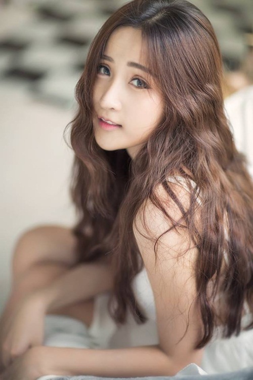 Nữ sinh mang 4 dòng máu lai khiến quý ông khao khát - 2