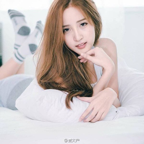 Nữ sinh mang 4 dòng máu lai khiến quý ông khao khát - 4