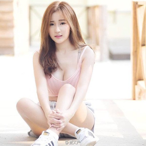 Nữ sinh mang 4 dòng máu lai khiến quý ông khao khát - 7