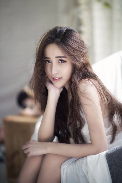 Nữ sinh mang 4 dòng máu lai khiến quý ông khao khát - 11