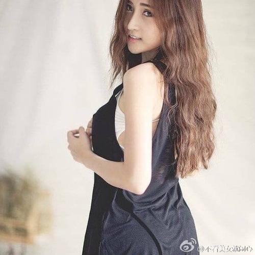 Nữ sinh mang 4 dòng máu lai khiến quý ông khao khát - 7