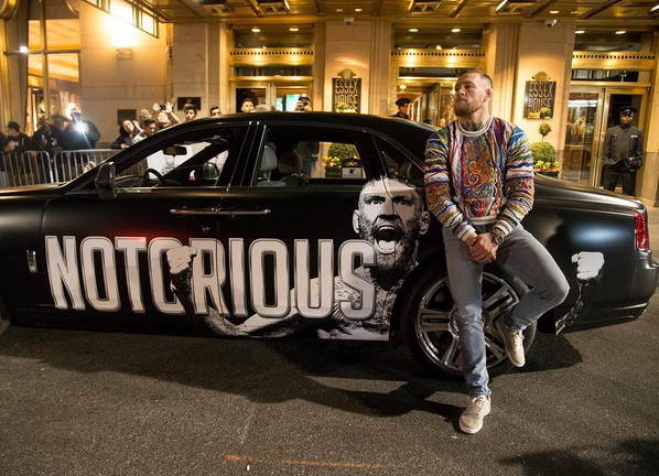 Soi Rolls-Royce Ghost cực độc của &#34;gã điên&#34; Conor McGregor - 4