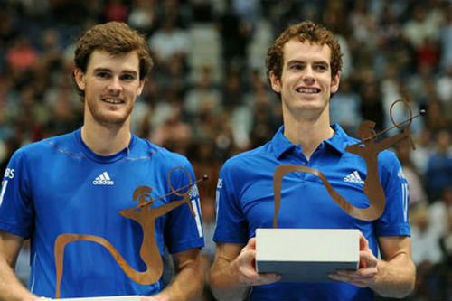 Tin HOT thể thao tối 21/11: Nhà vô địch WBA vật sư tử - 2