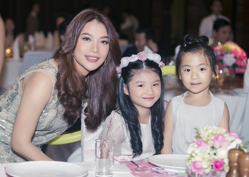 Trương Ngọc Ánh cùng Trần Bảo Sơn mừng sinh nhật con gái - 4