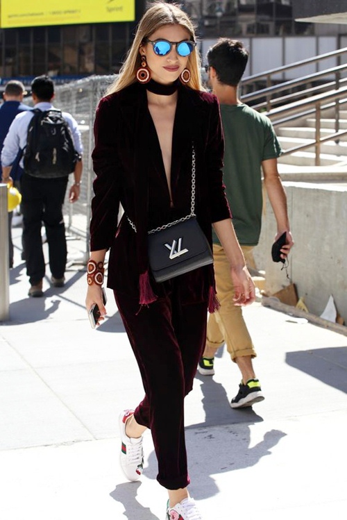 Cẩn thận già trước tuổi với những cách mặc này - 2