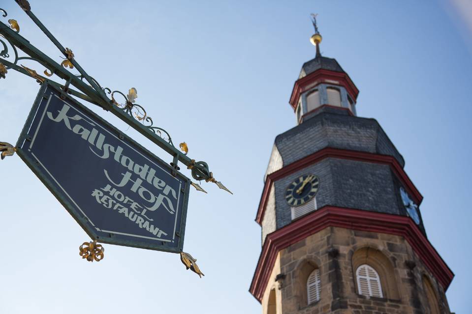 Nguyên nhân gia đình Trump phải rời Đức sang Mỹ sinh sống - 4