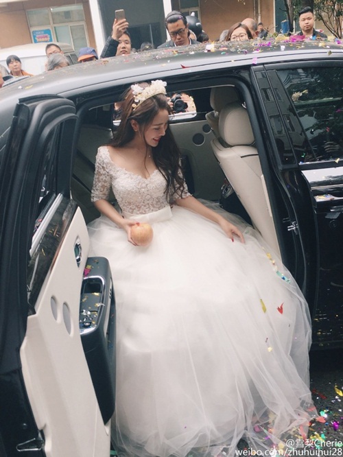 Hơn 30 triệu người xem đám cưới siêu sang của hot girl TQ - 6