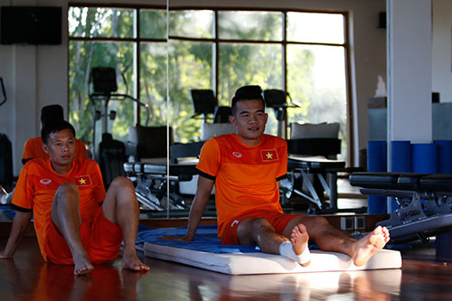 Xuân Trường, Ngọc Hải trình diễn kỹ thuật ở sân tennis - 2