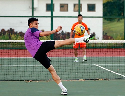 Xuân Trường, Ngọc Hải trình diễn kỹ thuật ở sân tennis - 11