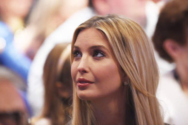 Ái nữ nhà Trump nhận ra chính trị gây hại kinh doanh? - 4