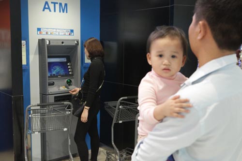 Hà Nội: Quý ông cũng "quay" với Black Friday - 8