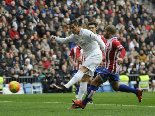 Real Madrid - Gijon: Không Bale, đã có Ronaldo - 1