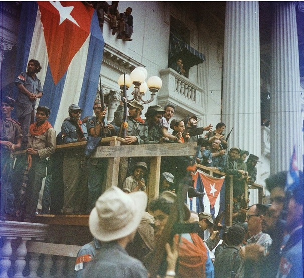 Cuộc đời oanh liệt của Fidel Castro qua 16 bức ảnh - 5