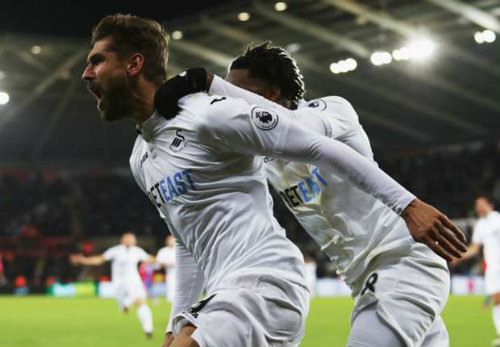 Swansea – Crystal Palace: Mãn nhãn 9 bàn thắng - 1