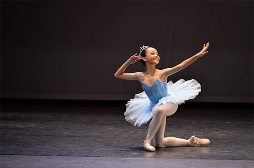 Gặp gỡ nữ sinh 13 tuổi với hơn 10 năm trên sàn diễn Ballet - 2