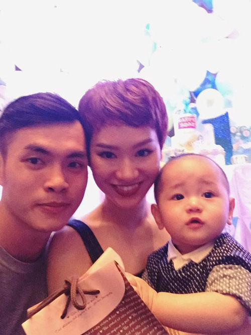 Những bữa tiệc thôi nôi “5 sao” của con sao Việt - 10