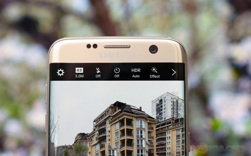 Samsung Galaxy S8 có camera trước tự động lấy nét - 1