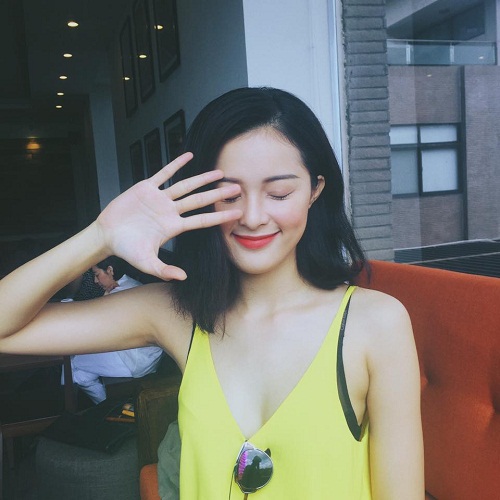 4 kiều nữ Việt "nghiện" mặc áo hai dây sexy ra phố - 8