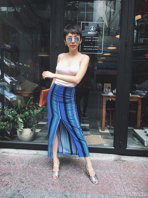 4 kiều nữ Việt "nghiện" mặc áo hai dây sexy ra phố - 11