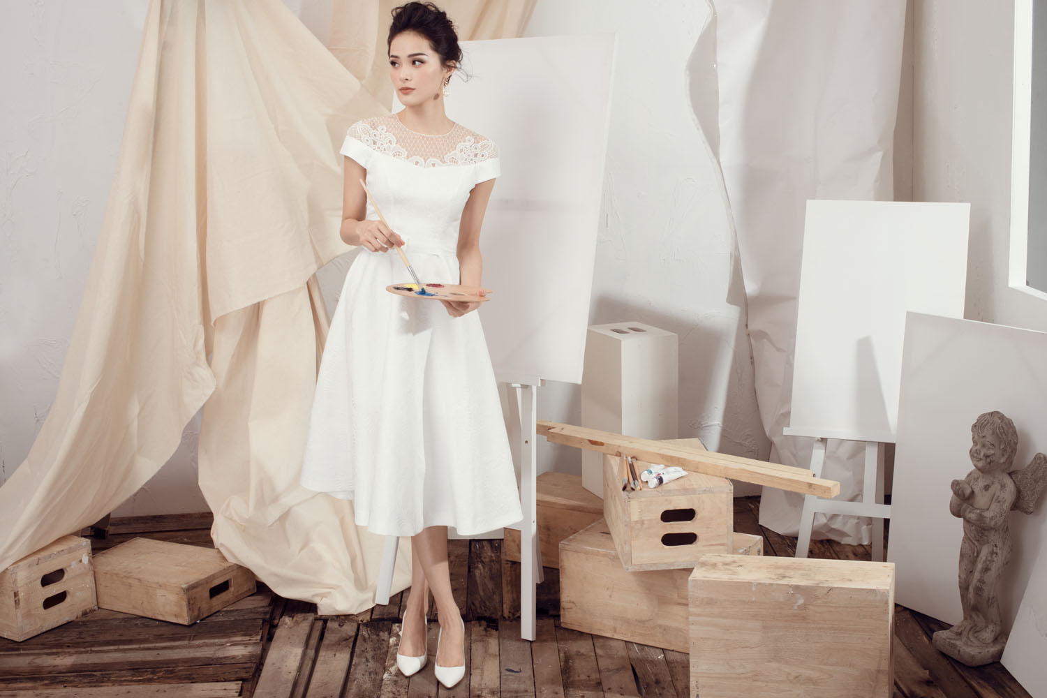 Tấm Hạ Vi "gây thương nhớ" với ren trắng xuyên thấu - 4