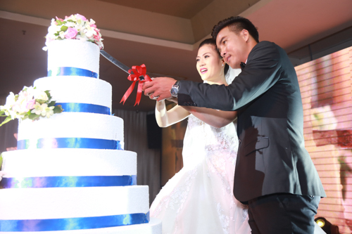 Sao bóng đá tấp nập dự tiệc cưới DJ bốc lửa và cựu tiền đạo Việt Thắng - 4