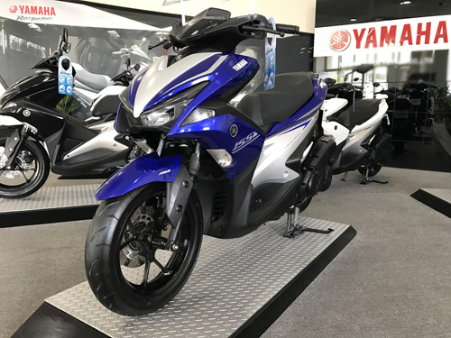 Chính thức công bố giá Yamaha NVX 2017 - 1
