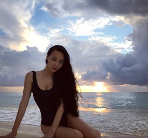 Nữ phượt thủ xinh đẹp và chịu chơi gây sốt mạng - 3