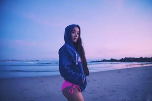 Nữ phượt thủ xinh đẹp và chịu chơi gây sốt mạng - 4