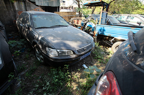 "Nghĩa địa" xe giữa lòng Hà Nội - 12