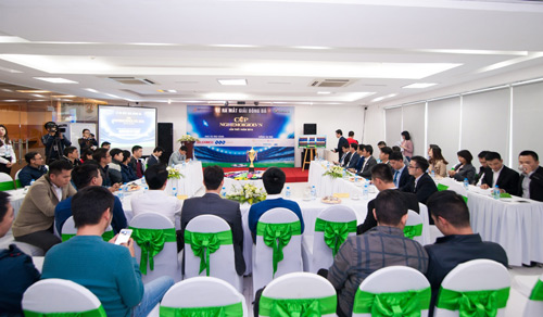 Giải bóng đá tranh CUP nghemoigioi.vn chính thức khởi động - 1