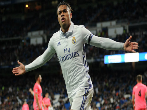 Tin HOT bóng đá tối 2/12: Tài năng Real ghi bàn khủng nhất trời Âu - 1