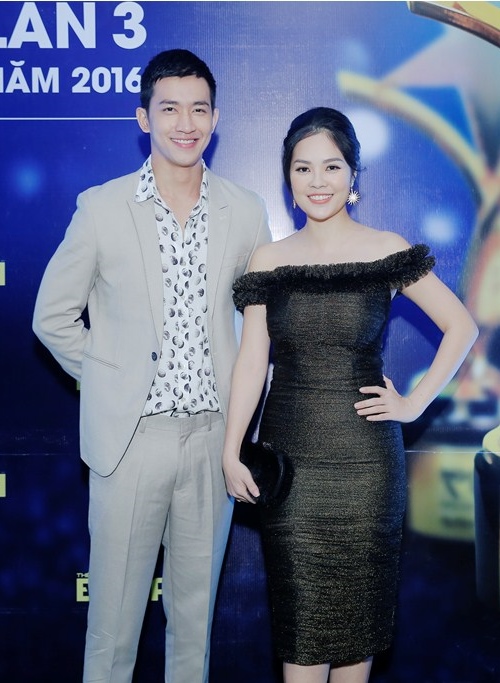 Dương Cẩm Lynh gợi cảm sau 1 tháng sinh con - 3