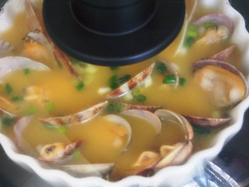 Cách làm trứng hấp ngao tươi lạ miệng, thơm ngon - 7