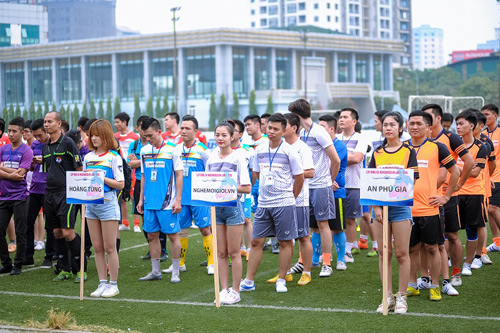 Khai mạc giải bóng đá CUP Nghemoigioi.vn: Gay cấn và cuồng nhiệt - 1