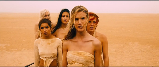 Người đẹp nước Anh còn tham gia bom tấn hành động Mad Max: Fury Road. Bộ phim đánh dấu sự trở lại của người đẹp sinh năm 1987 sau Transformers: Dark of the moon (2011).