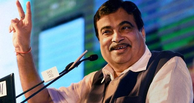 Bộ trưởng Ấn Độ thuê 50 máy bay chở khách đi ăn cưới con? - 1