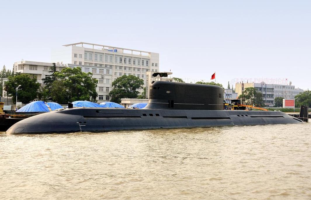 Uy lực tàu ngầm diesel-điện dài như sân bóng đá của TQ - 1