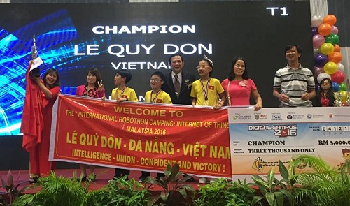 Học sinh Việt Nam vô địch Robothon quốc tế - 1
