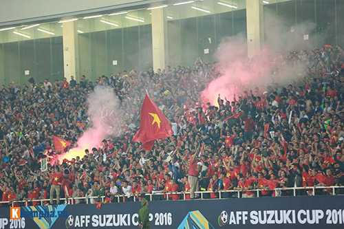 Việt Nam - Indonesia: Fan hừng hực trước trận, hụt hẫng sau trận - 13