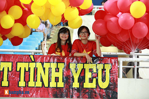 Việt Nam - Indonesia: Fan hừng hực trước trận, hụt hẫng sau trận - 2